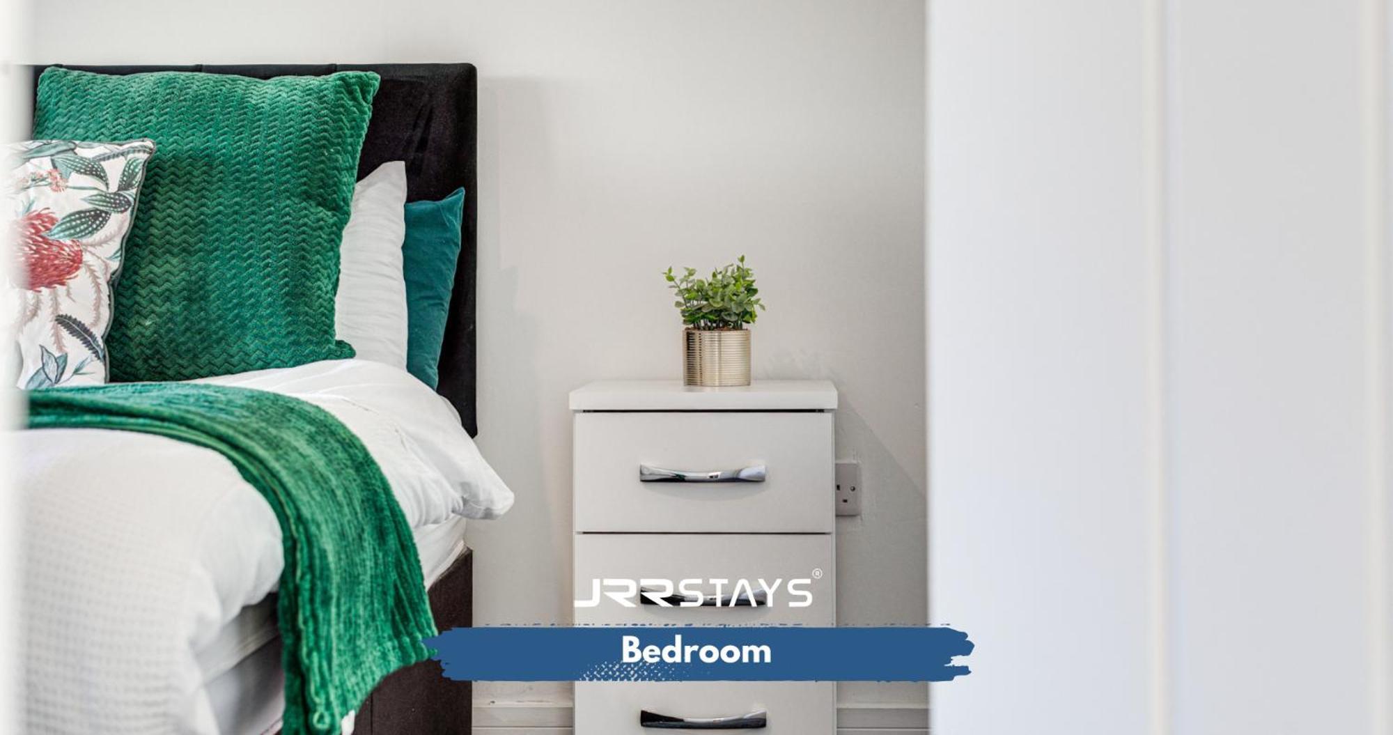 Tipton 3 Bedroom House Garden Sleeps 7 - Jrr Stays Coseley Buitenkant foto